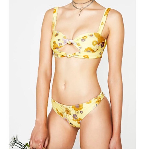 for love and lemons lillian knot top🌻 - Picture 9 of 12